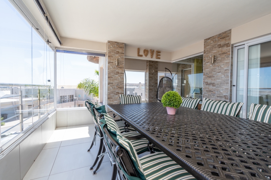 5 Bedroom Property for Sale in Waterfront Western Cape